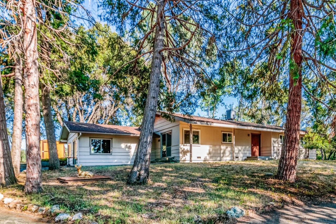 Pine Ridge Peak * Oakhurst